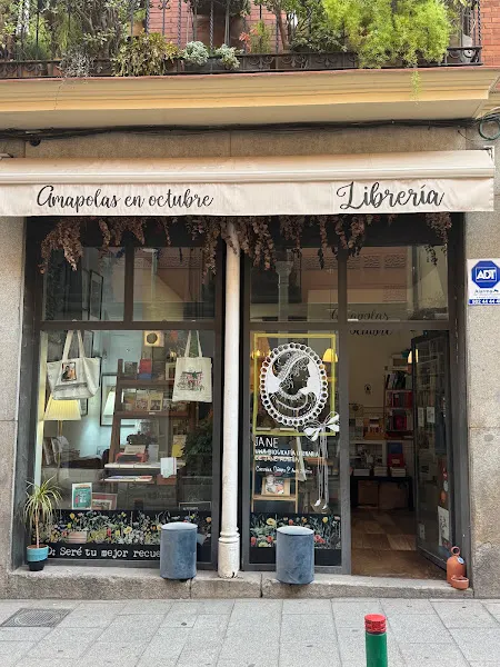 Librería Amapolas en octubre - Librería en Madrid - foto 2