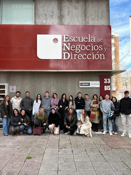hola branding | Eva Rodríguez → Consultoría y formación en estrategia de marca ← - Consultora de marketing en Madrid - foto 2