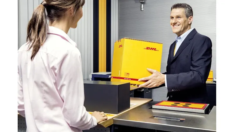 Punto de Venta DHL Express (FOLDER) - Servicio de mensajería en Madrid - foto 2