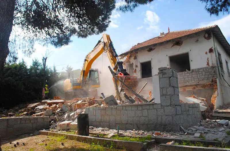 Derribos Bonasa | Empresa de derribos y demoliciones en Madrid - Contratista de demolición en Collado Villalba - foto 2