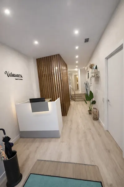 Clínica Velassaru Medicina Estética Integral - Médico en Madrid - foto 2