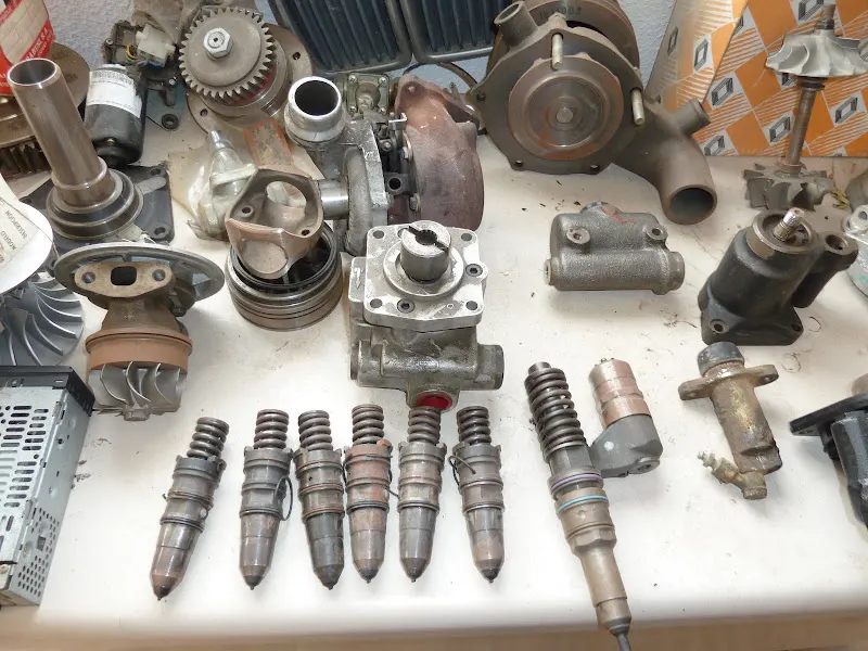 Desguace Repuestos del Automóvil Soguero , S.L. - Pinto