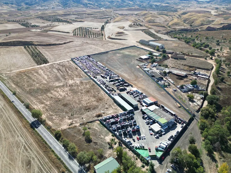 Desguace Los Santos - Desguace en Santos de la Humosa (Los) - foto 2