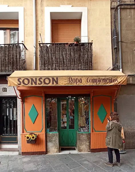 Sonson - Tienda de ropa de mujer en Madrid - foto 2