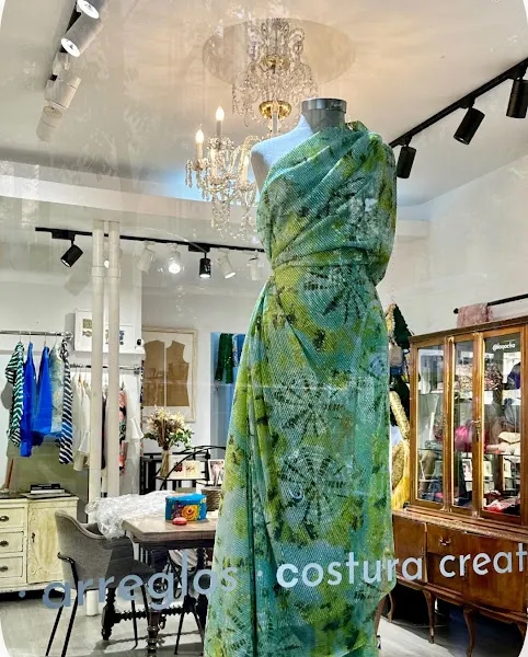 Laqocha • modista • arreglos • costura creativa