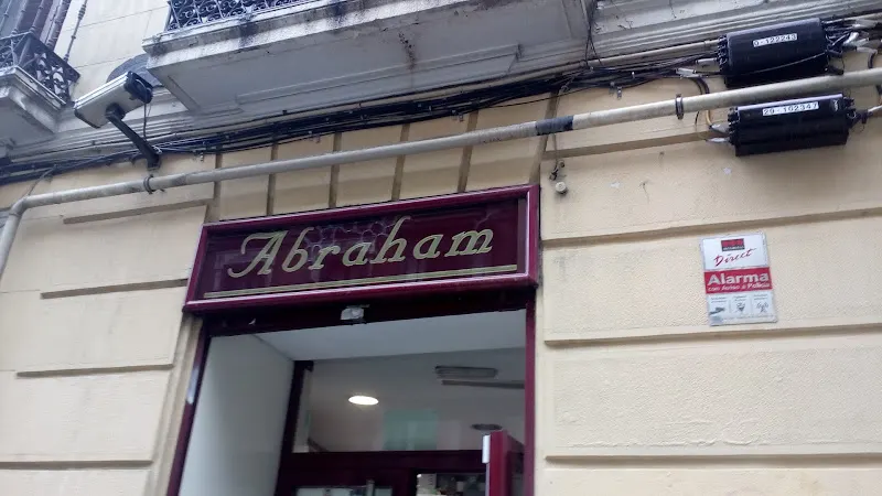 Droguería Abraham - Tienda de cosméticos en Madrid - foto 2
