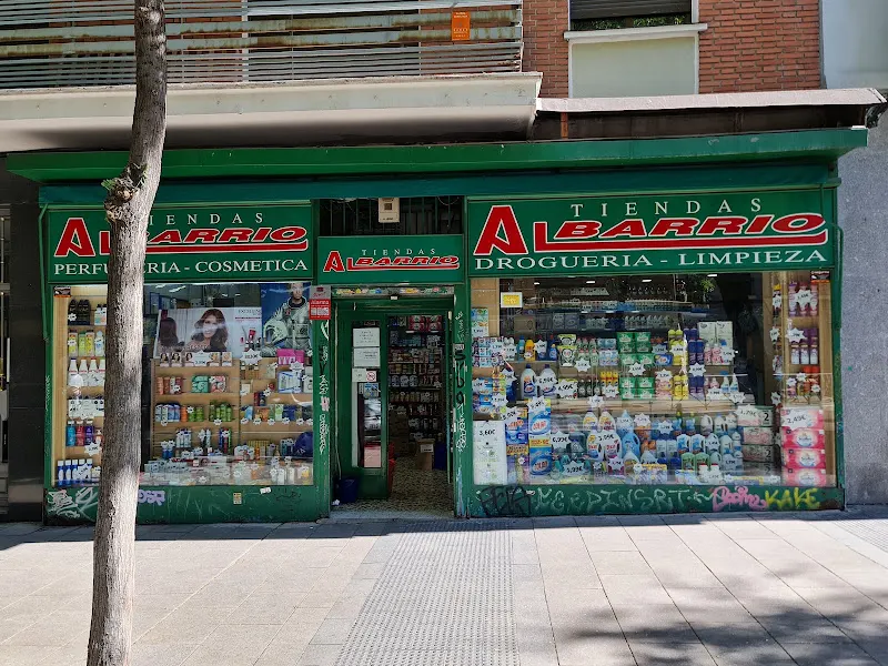 Tiendas Albarrio Droguería Perfumería - Perfumería en Madrid - foto 2