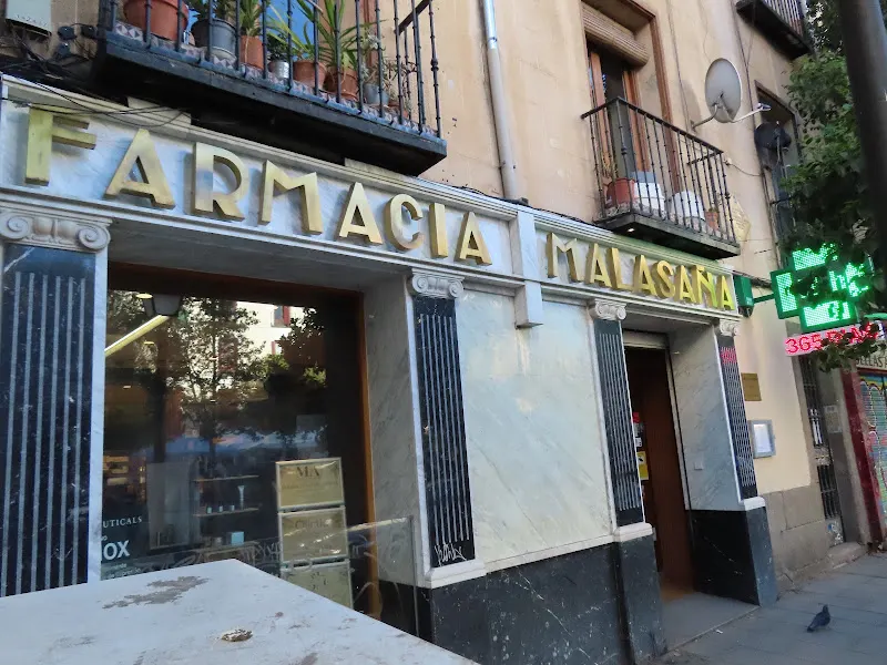 Farmacia Malasaña - Farmacia en Madrid - foto 2