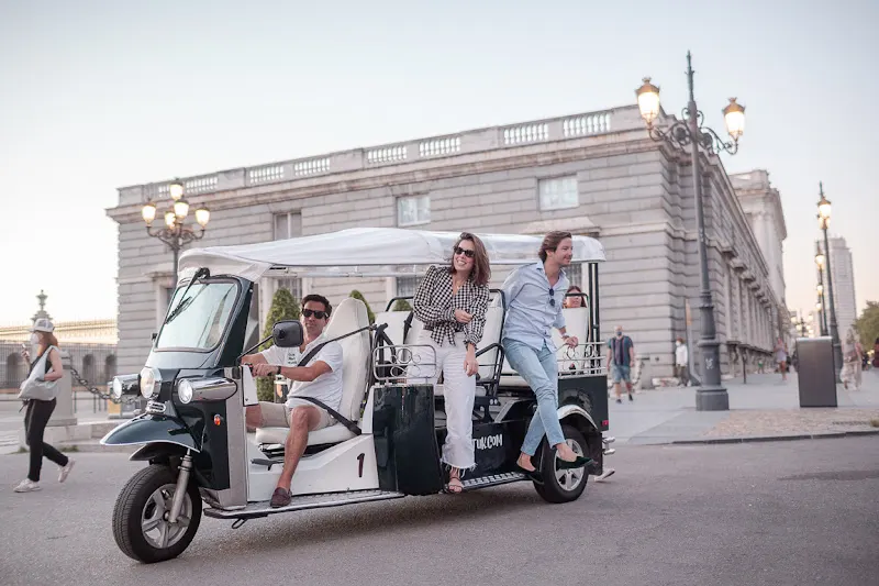 Eco Tuk Tuk | Tuk Tuk Madrid - Agencia de visitas turísticas en Madrid - foto 2