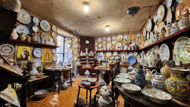 Antigua casa Talavera - Fabricante de cerámica en Madrid - foto 3