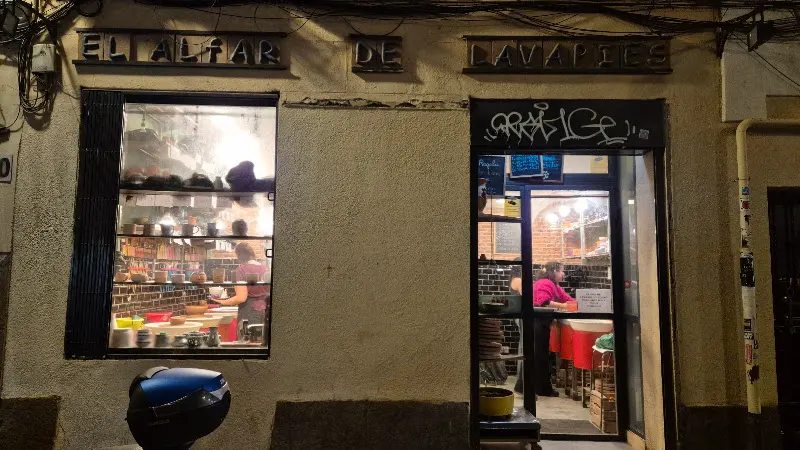 El Alfar de Lavapiés - Tienda de cerámica en Madrid - foto 2