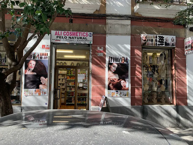 Laiba Cosmetics - Tienda de cosméticos en Madrid - foto 2