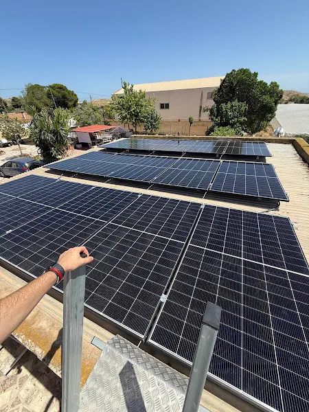 SolarYou - Proveedor de equipos de energía solar en Madrid - foto 2