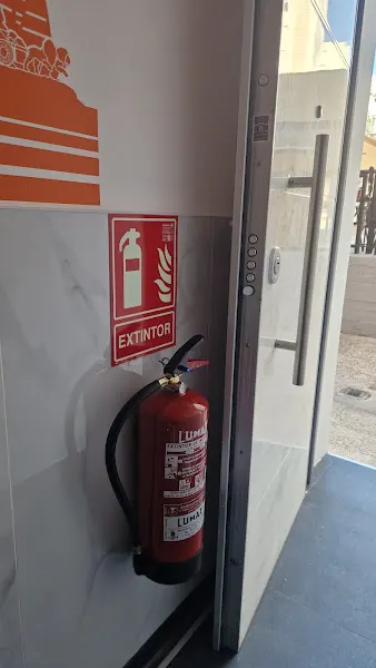 Lumax Extintores - Proveedor de sistemas de protección contra incendios en Madrid - foto 2