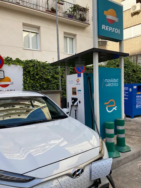 Estación de Servicio Repsol