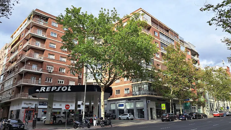 Estación de Servicio Repsol