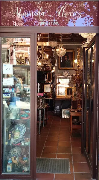 Almoneda Álvarez - El Desván Antigüedades - Tienda de antigüedades en Madrid - foto 2