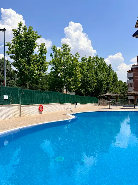 Mantenimiento De Piscinas Bersar - Contratista de piscinas en Madrid - foto 2
