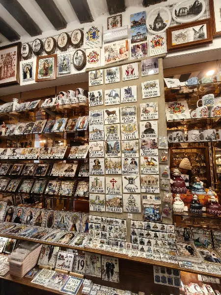 Gritos de Madrid - Tienda de regalos en Madrid - foto 2
