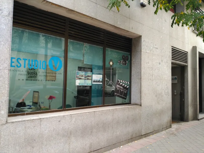 ESTUDIO V . Escuela de cine e interpretación