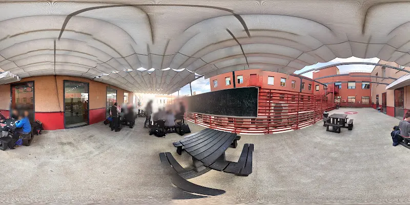 Escuela Técnica Superior de Ingeniería y Diseño Industrial