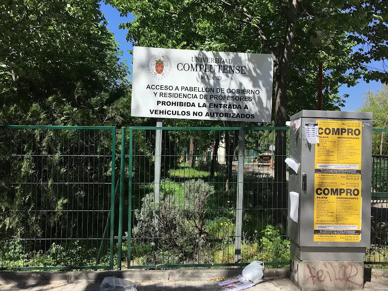 UCM: Facultad de Enfermería, Fisioterapia y Podología
