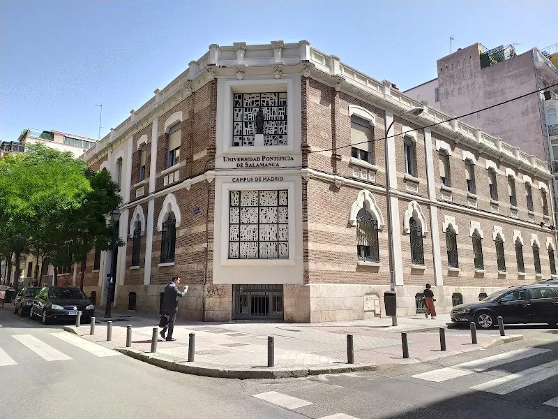 Facultad de Enfermería y Fisioterapia Salus Infirmorum de la UPSA