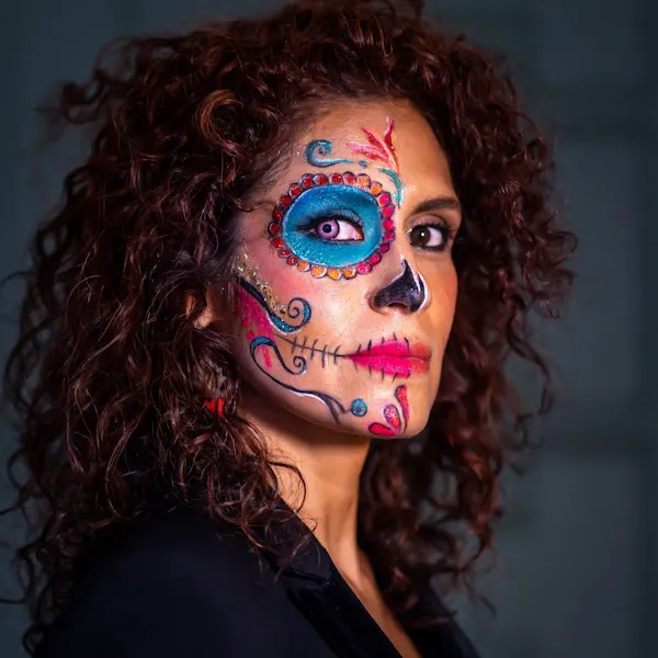 Hebe Alvarez Cursos de Maquillaje y Maquillaje Profesional