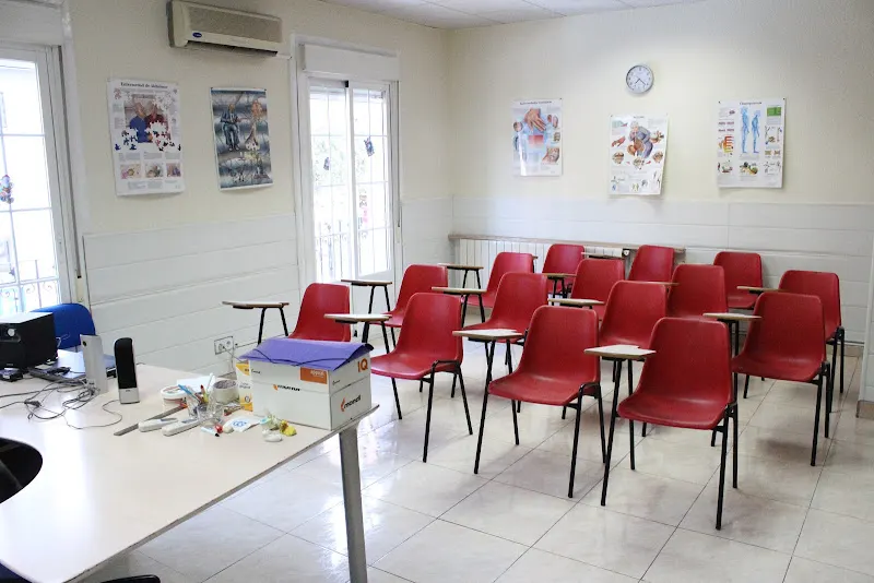 Academia de peluquería y estética Montigueldo - Centro de formación en Madrid - foto 3