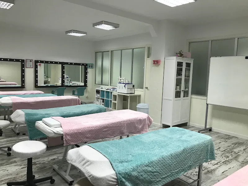Escuela de estética Consuelo Silveira - Academia de estética en Madrid - foto 2