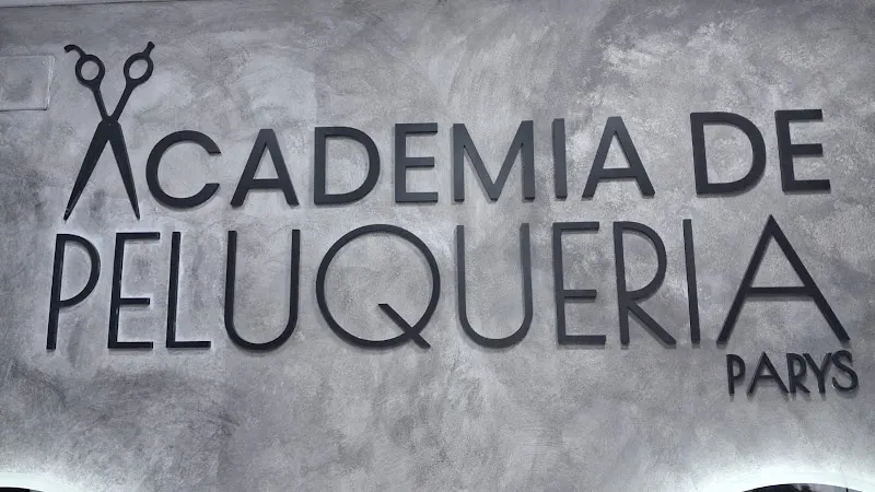 Academia de Peluquería Parys - Escuela de peluquería en Madrid - foto 2