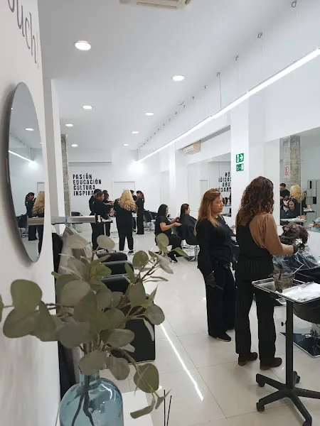 ONYX HAIR SCHOOL - Escuela de peluquería - Madrid