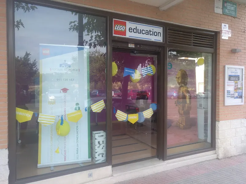 Forma Roboti-k | Extraescolares, cursos y talleres virtuales, team-buildings, eventos, etc - Coslada