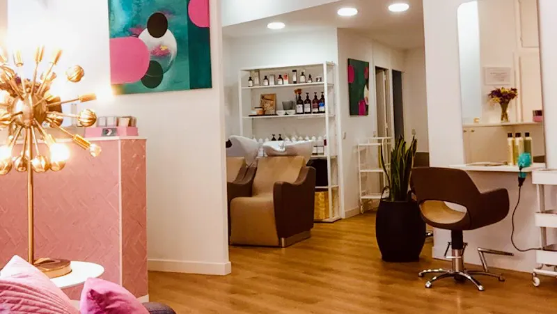 FERNANDO MOINA Peluquería de señoras - Peluquería en Madrid - foto 2