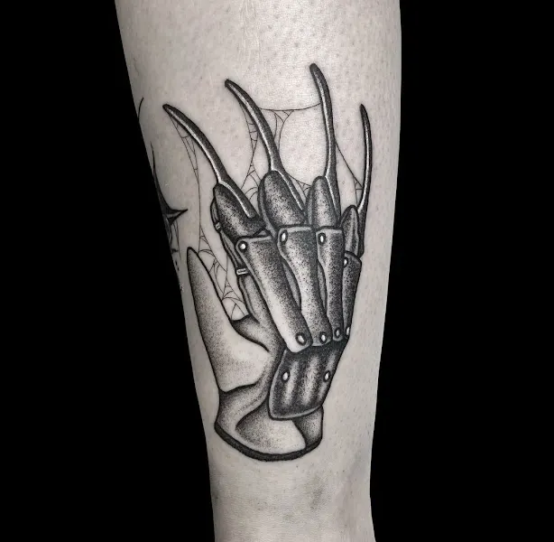 1977 Tattoo Parlour - Estudio de tatuajes en Madrid - foto 3
