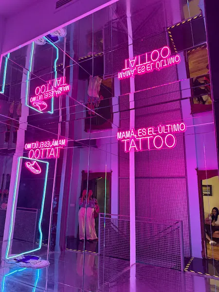 Mamá, es el último tattoo