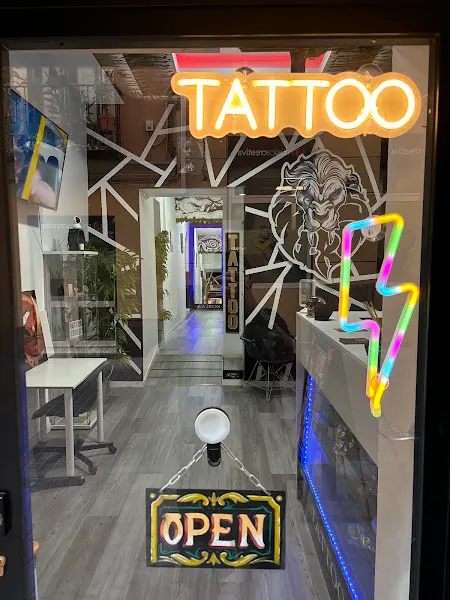 kairos Tattoo & Piercing