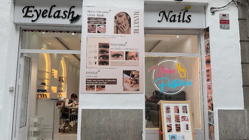 Eyelash Nails