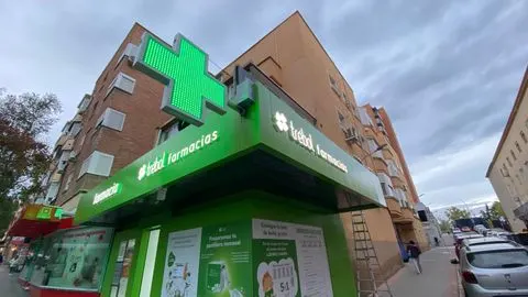 Farmacia Trébol Paseo de Extremadura