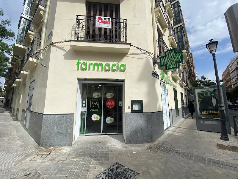 Farmacia Trébol Guzmán el Bueno - Madrid
