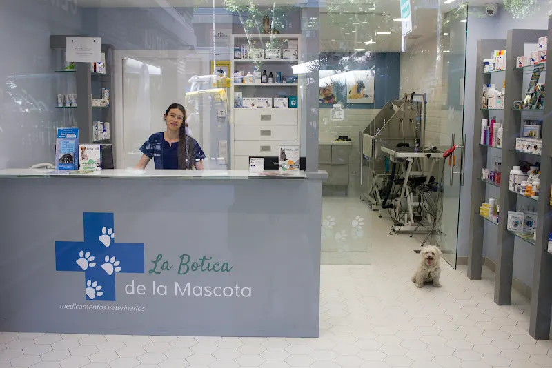 Botica & Peluquería Canina Mediterráneo