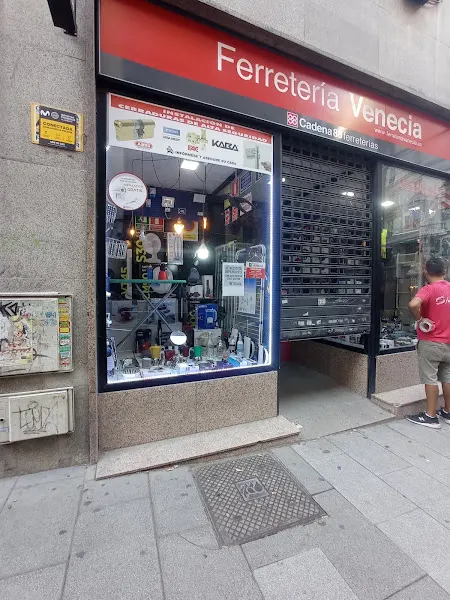 Ferretería Venecia Cadena88