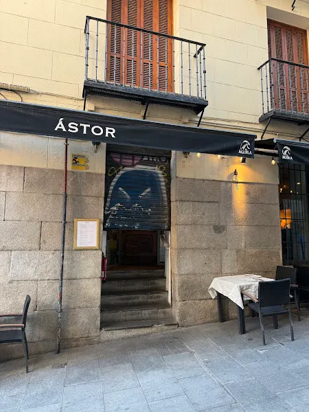 Ástor "Puerta Cerrada" - Madrid