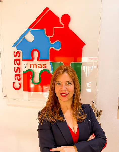 Casas y Más
