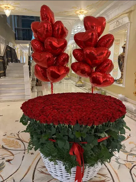 Luxury Flower & Balloon delivery - Madrid