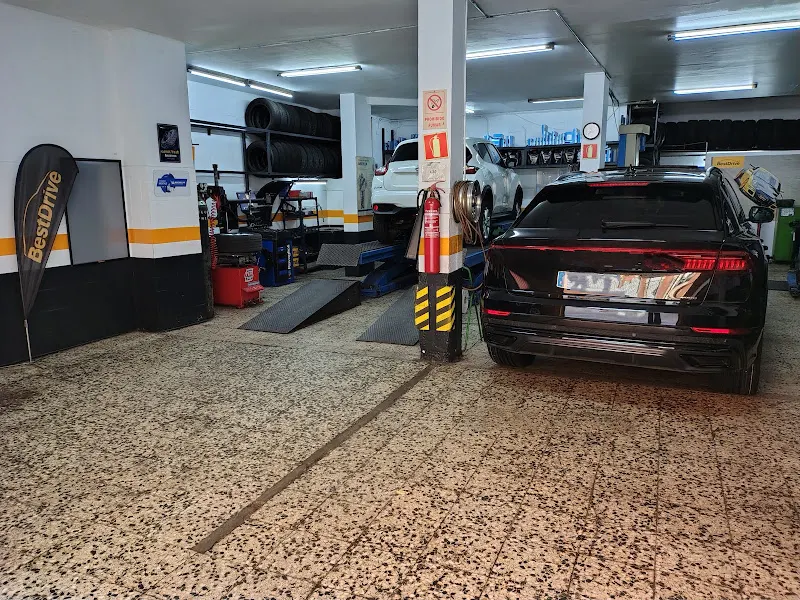 Neumáticos LyE Hernández - Taller de automóviles en Madrid - foto 2
