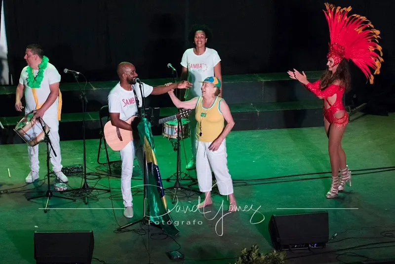 Samba y Algo Mas