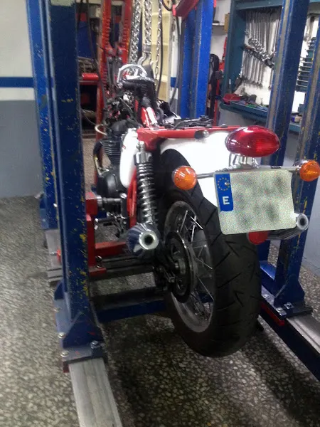 Taller Moto Bancada