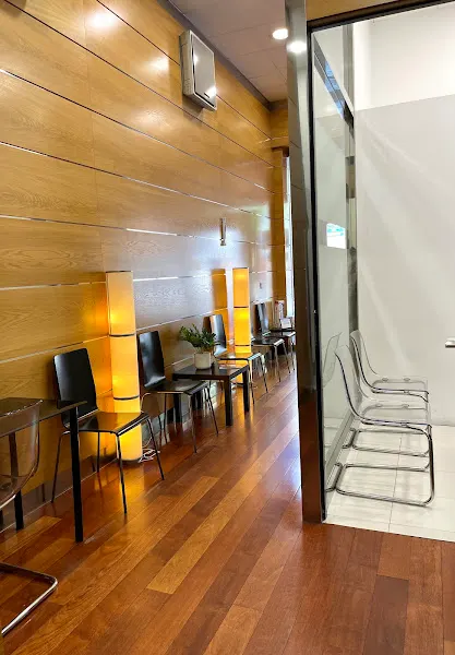 Clínica Dental De Santos & Alvarado - Madrid