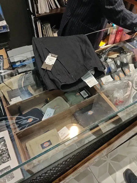 Madrid Store - Dickies SP